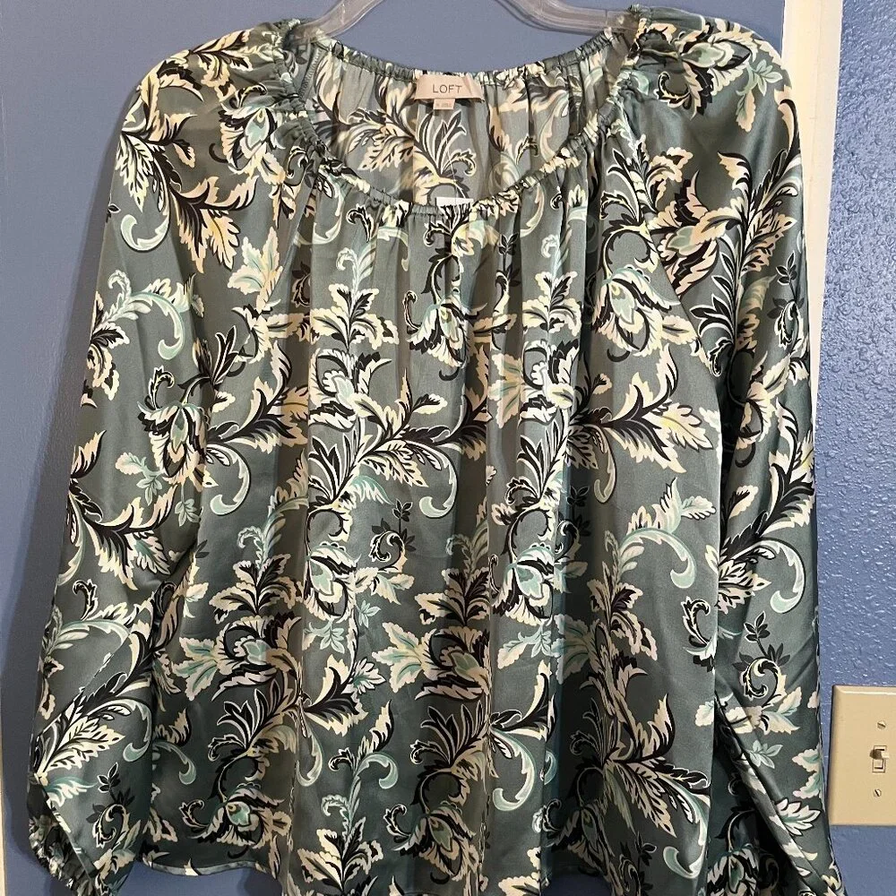 LOFT Elegant Floral Blouse - Mint Green - Picture 2 of 10